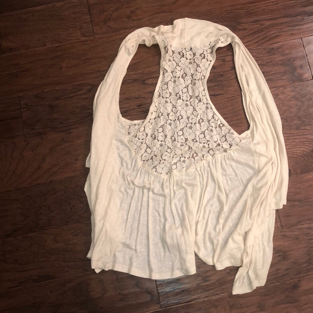 Lace Vest - Picture 2 of 3